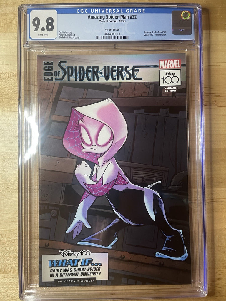 AMAZING SPIDER-MAN 32 PERISSNOTTO VARIANT CGC 9.8 Marvel Comics